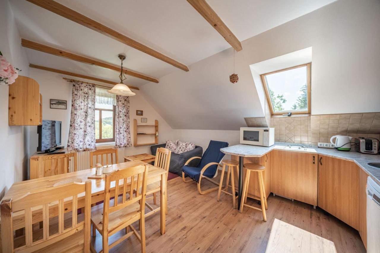Apartmány Rubínovi Horejsi Vrchlabi Exterior foto